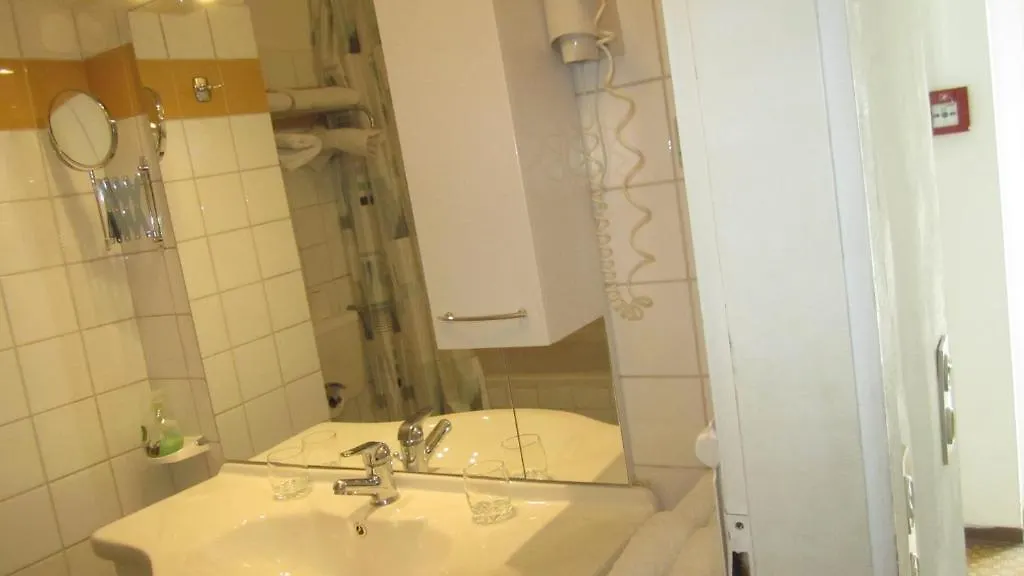 Hotel Pension Adam Apartment Viena 3*,  Austria