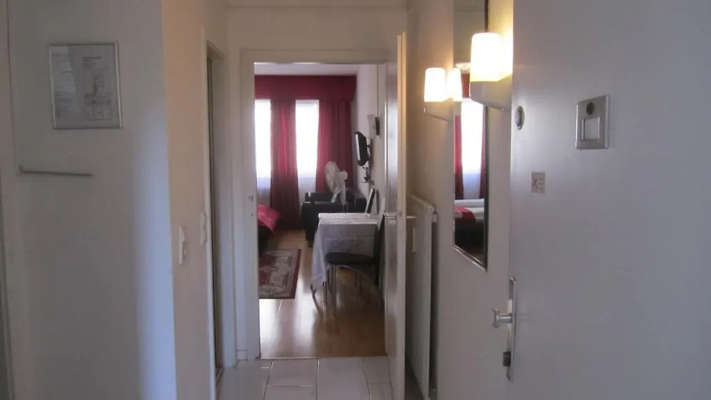 Hotel Pension Adam Apartment Viena Apartahotel